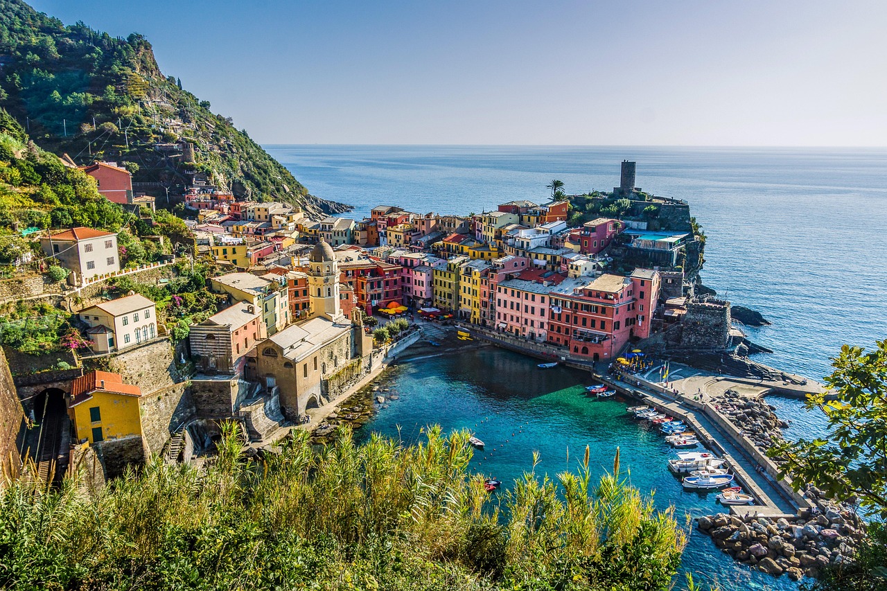 Cinque Terre & Portofino - Colorful cliffside towns and romantic bays